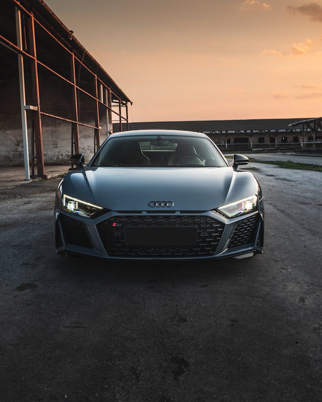 Luxury car on rent in delhi